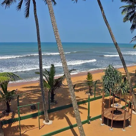 Oyo 246 Roy Villa Beach Hotel-2